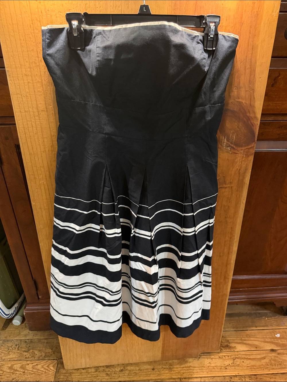 White House Black Market Black and White Strapless Pleated Skater Skirt